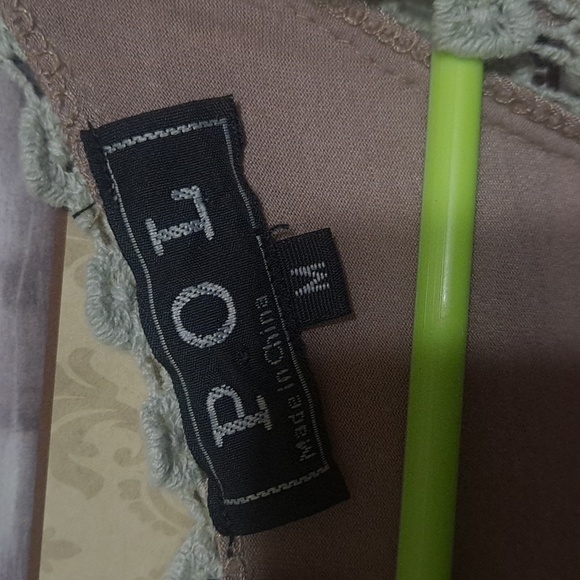 Top - Picture 3 of 3